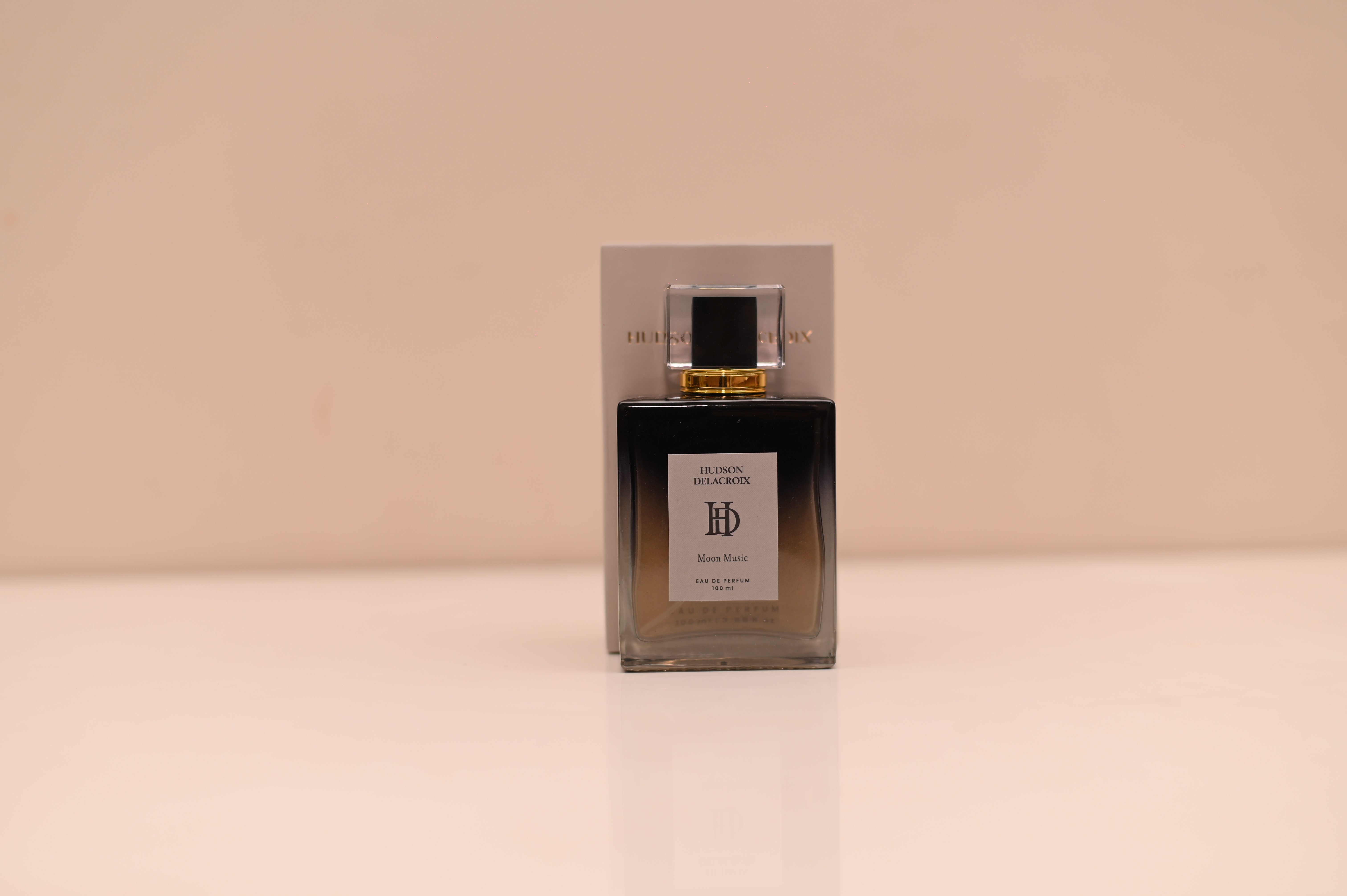 PARTY NIGHT , BLACK WITH FLORAL VANILLA POWDERY AND SPICY FRAGRANCE