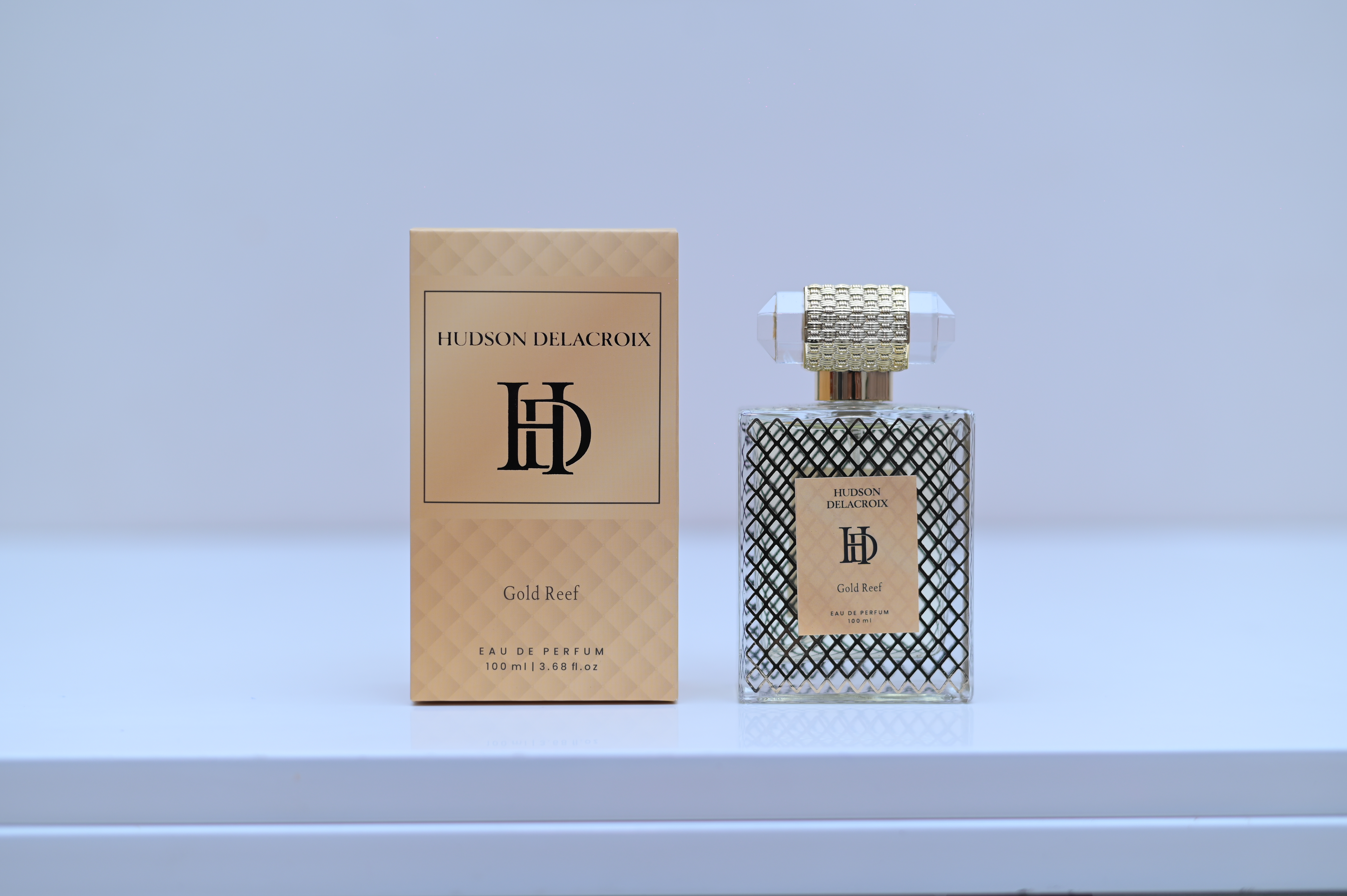 OPULENT LEATHER WITH WOODY POWDERY AND MUSKY FRAGRANCE